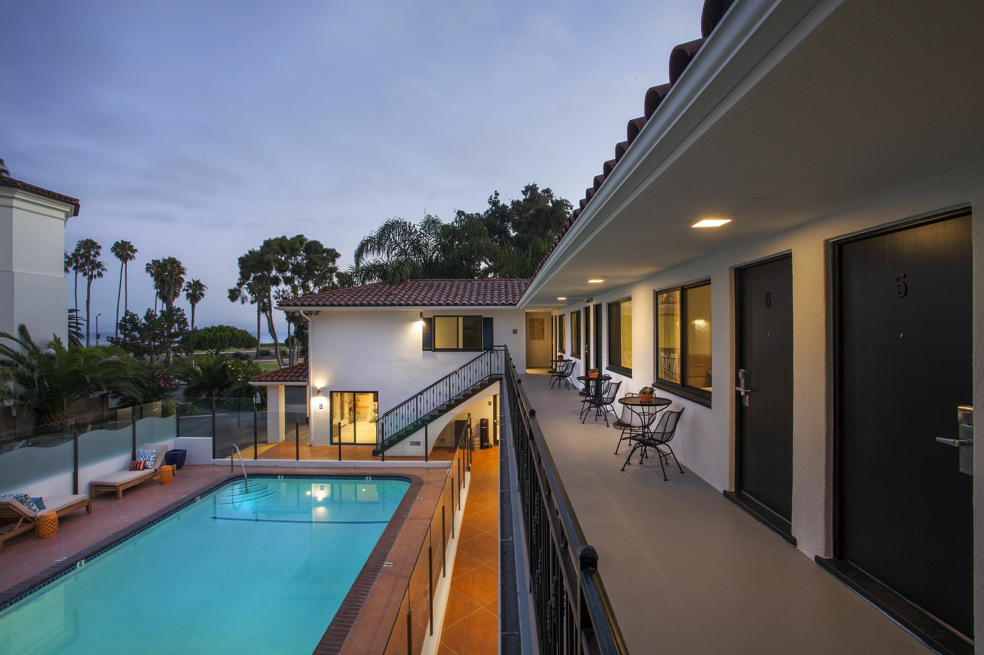 Blue Sands Inn, A Kirkwood Collection Hotel Santa Barbara Bagian luar foto
